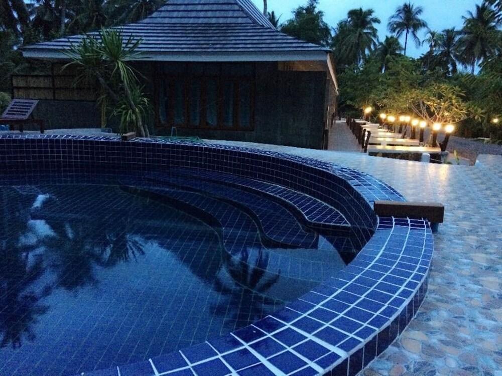 Ruean Thai Nai Bang By Pansak Resort Surat Thani Buitenkant foto